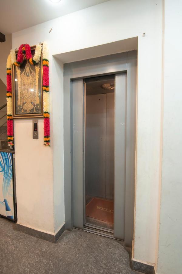 Hotel Boopathi Madurai Buitenkant foto