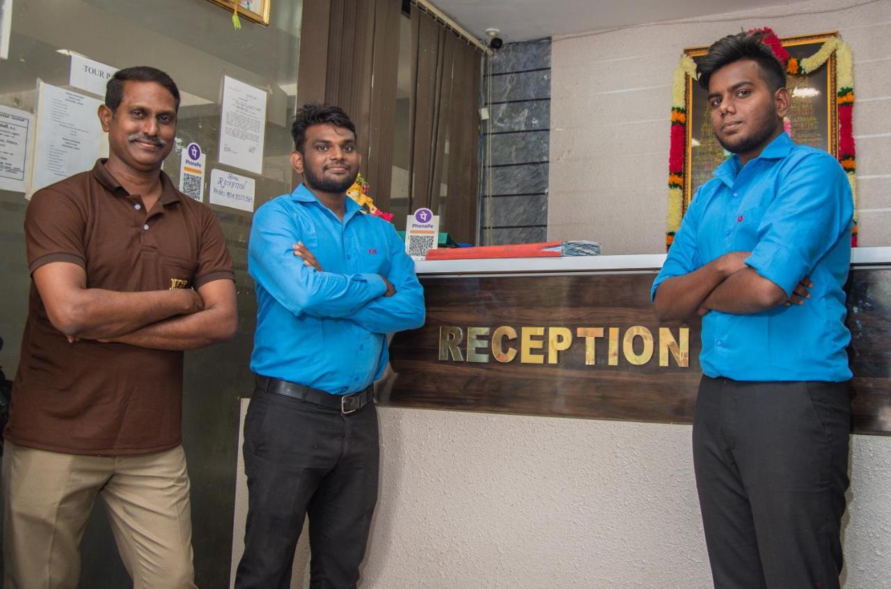 Hotel Boopathi Madurai Buitenkant foto